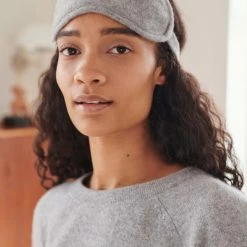 White + Warren Cashmere Eye Mask