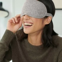 White + Warren Cashmere Eye Mask