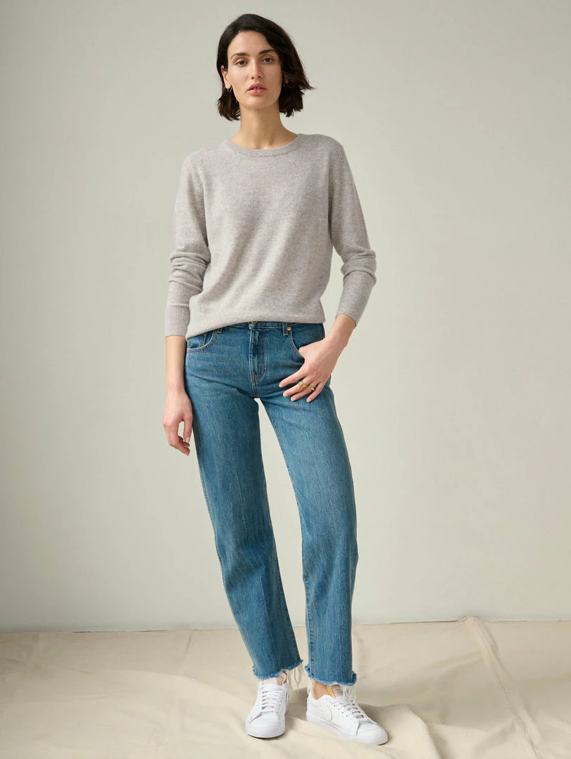 Budget 🌟 White + Warren Essential Cashmere Crewneck ☀️ Summer Staples ⌛ 2 White + Warren Essential Cashmere Crewneck Summer Staples