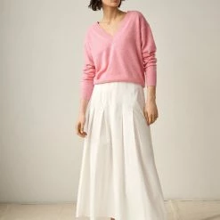 White + Warren Summer Staples Essential Cashmere V Neck