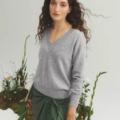 Hot Sale ✨ White + Warren Essential Cashmere V Neck Best-Sellers ⌛ 9 White + Warren Essential Cashmere V Neck Best-Sellers