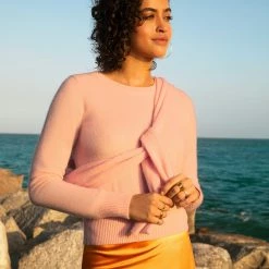 White + Warren Essential Cashmere Shrunken Crewneck