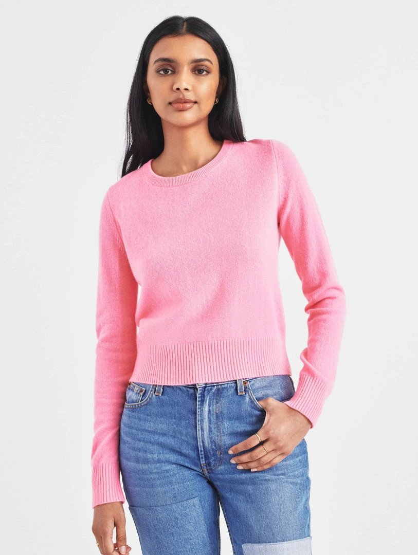 Brand new โค๏ธ White + Warren Essential Cashmere Shrunken Crewneck Almost Gone ๐ 1 White + Warren Essential Cashmere Shrunken Crewneck Almost Gone