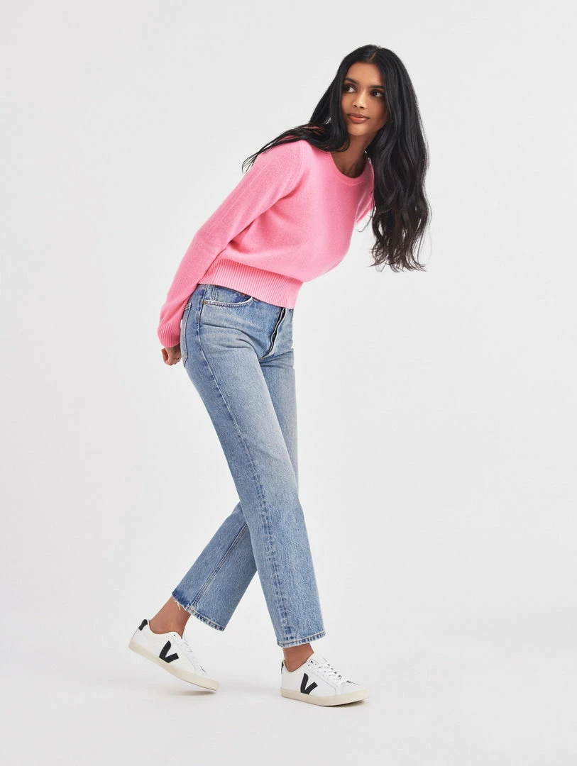 Brand new โค๏ธ White + Warren Essential Cashmere Shrunken Crewneck Almost Gone ๐ 3 White + Warren Essential Cashmere Shrunken Crewneck Almost Gone