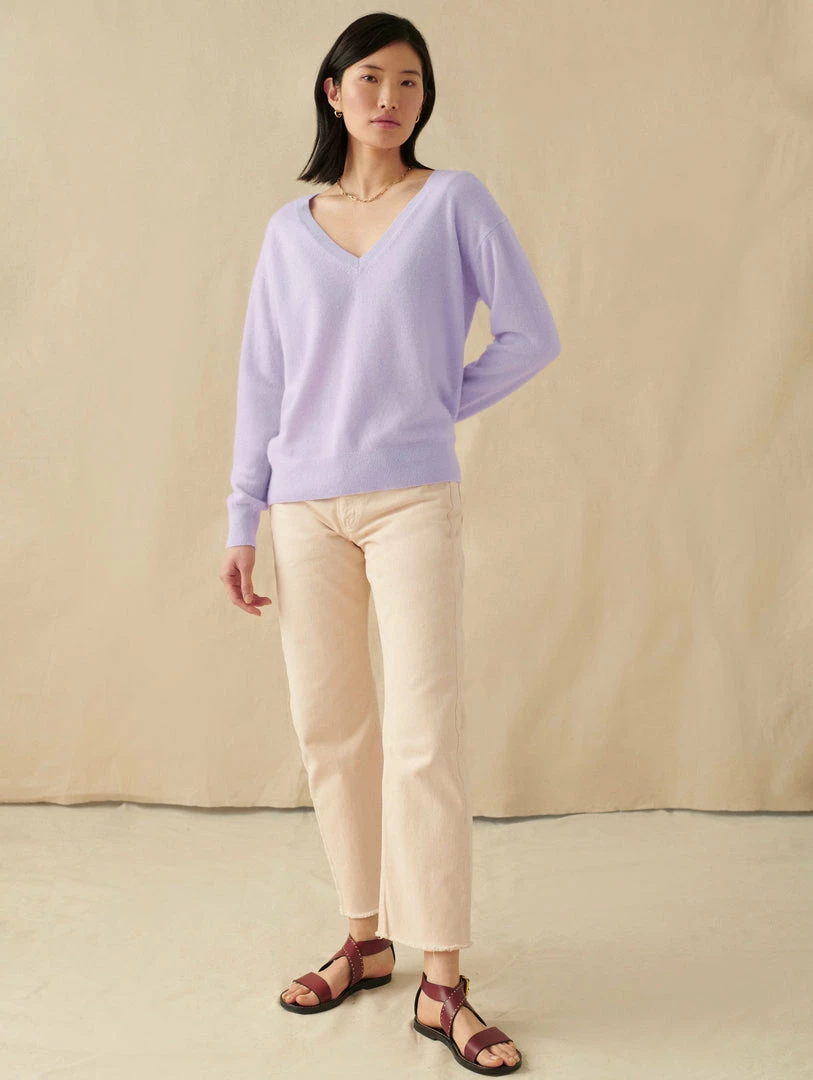 Best Sale 👍 White + Warren Cashmere V Neck Sweaters 💯 2 White + Warren Cashmere V Neck Sweaters