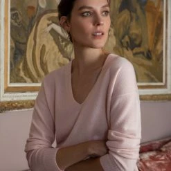 White + Warren Cashmere Relaxed V Neck Almost Gone