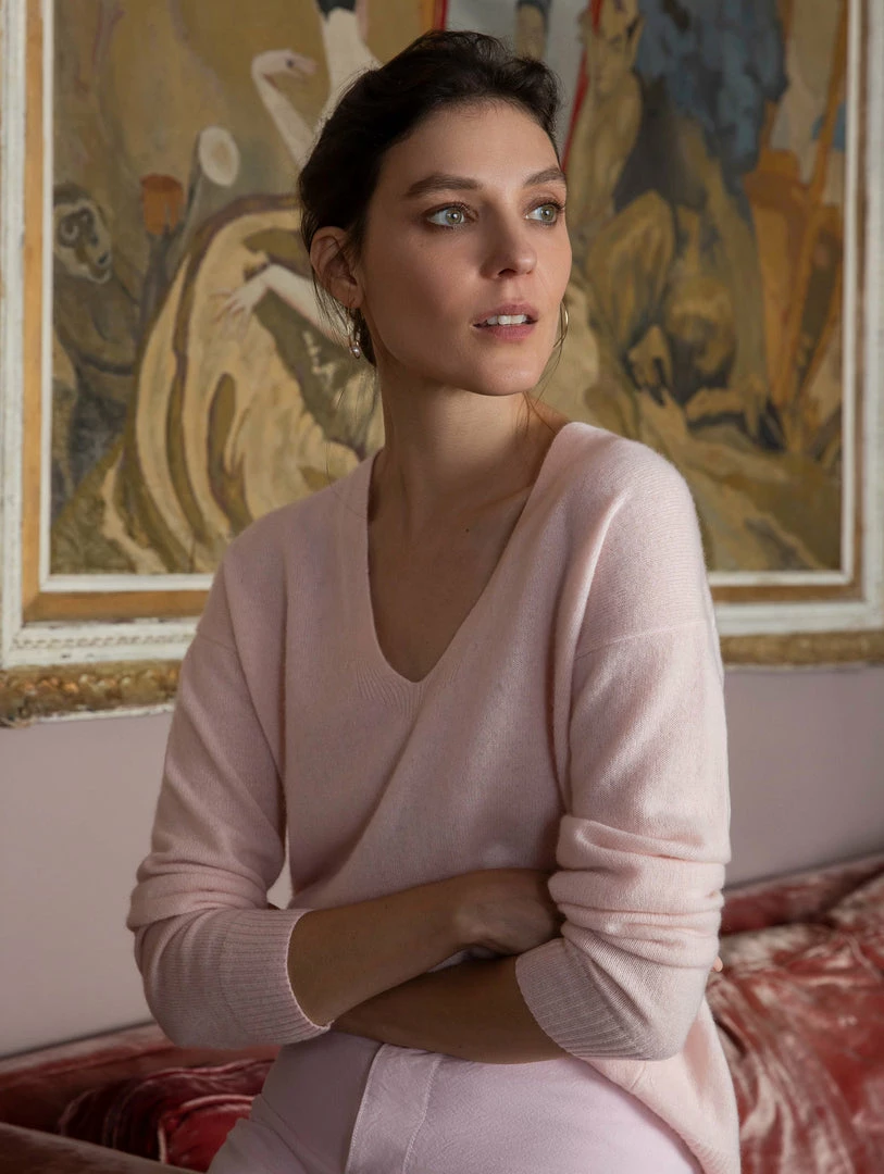 Best Sale 🧨 White + Warren Cashmere Relaxed V Neck Almost Gone ⭐ 2 White + Warren Cashmere Relaxed V Neck Almost Gone