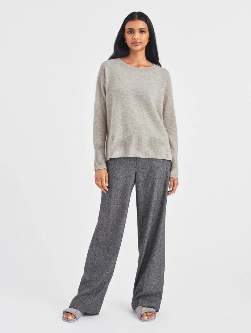 Flash Sale 👏 White + Warren Cashmere Relaxed Crewneck 🥰 1 White + Warren Cashmere Relaxed Crewneck