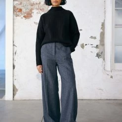 White + Warren Recycled Cashmere Ribbed Standneck Almost Gone