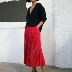 White + Warren Cardigans Cashmere Cropped V Neck Cardigan