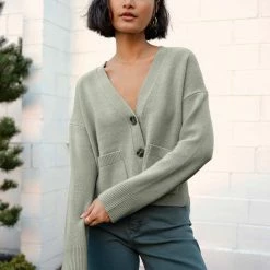 New ✨ White + Warren Cardigans Cashmere Cropped V Neck Cardigan ⌛ 8 White + Warren Cardigans Cashmere Cropped V Neck Cardigan