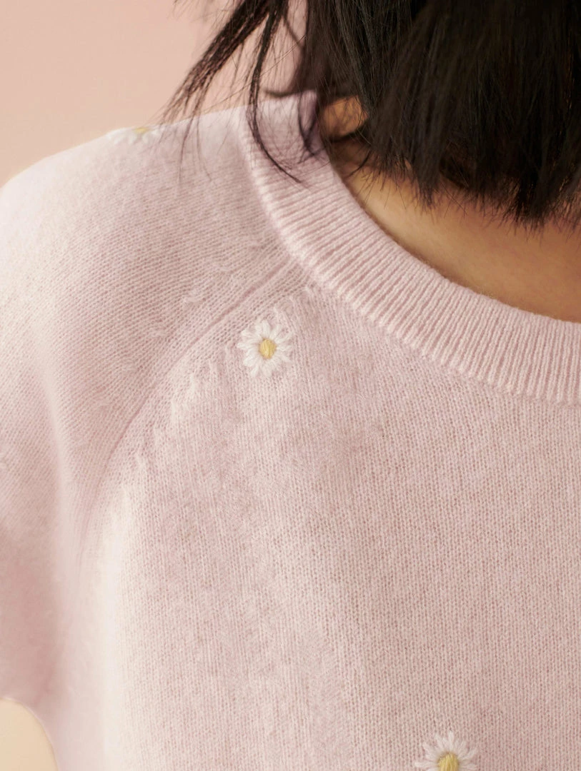 Discount ❤️ White + Warren Cashmere Embroidered Daisy Sweatshirt ❤️ 5 White + Warren Cashmere Embroidered Daisy Sweatshirt
