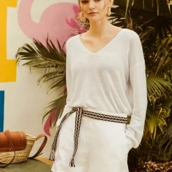 White + Warren Linen Easy V Neck Best-Sellers