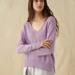 White + Warren Linen Easy V Neck Vacation Wardrobe