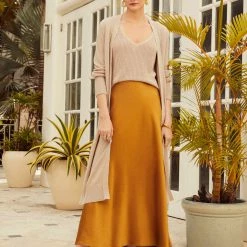 White + Warren Linen Ribbed V Neck Tank Vacation Wardrobe