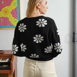 White + Warren Cashmere Daisy Intarsia Sweatshirt