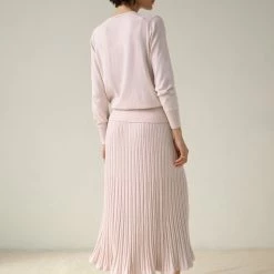 Brand new 👍 White + Warren Cotton Silk V Neck Color Shop 🎉 11 White + Warren Cotton Silk V Neck Color Shop