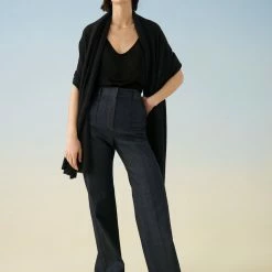 White + Warren Best-Sellers Cashmere Travel Wrap