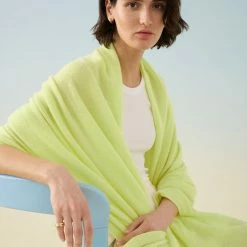White + Warren Cashmere Travel Wrap