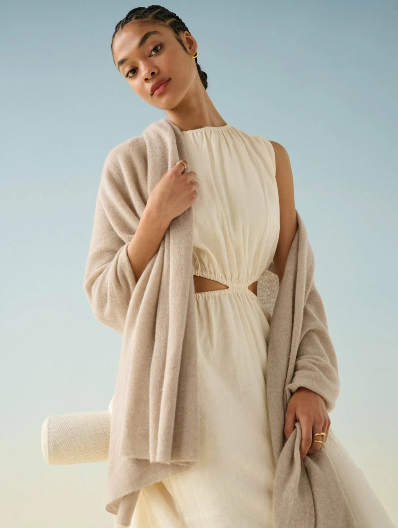 Brand new ⌛ White + Warren Best-Sellers Cashmere Travel Wrap ✔️ 1 White + Warren Best-Sellers Cashmere Travel Wrap
